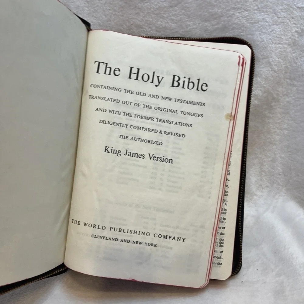 Vintage Holy Bible KJV Red Letter Concordance zipper‎ cover black